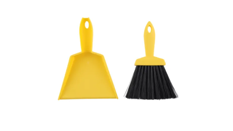 Coghlan Tent Whisk w/ Dust Pan