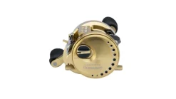 Shimano Calcutta Conquest 100-200 Casting Reels